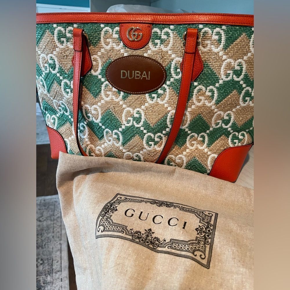 Gucci x Dubai Exclusive GG Raffia Tote Bag – NWT – Orange Leather Trim - Picture 4 of 13